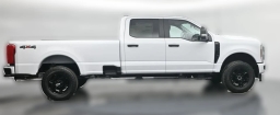 Ford Super Duty F-250 SRW XL 4WD Crew Cab 8' Box 2026