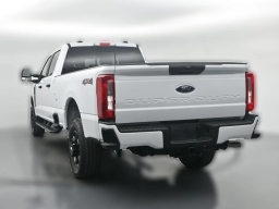 Ford Super Duty F-250 SRW XL 4WD Crew Cab 8' Box 2026
