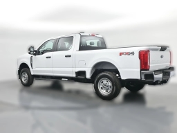 Ford Super Duty F-250 SRW XL 4WD Crew Cab 6.75' Box 2026