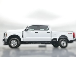 Ford Super Duty F-250 SRW XL 4WD Crew Cab 6.75' Box 2026