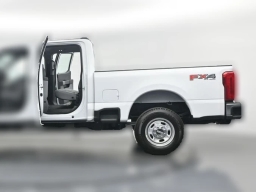 Ford Super Duty F-250 SRW XL 4WD Crew Cab 6.75' Box 2026