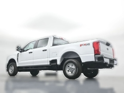 Ford Super Duty F-250 SRW XL 4WD Crew Cab 6.75' Box 2026