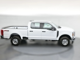 Ford Super Duty F-250 SRW XL 4WD Crew Cab 6.75' Box 2026