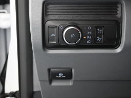 Ford Super Duty F-250 SRW XL 4WD Crew Cab 6.75' Box 2026