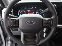 Ford Super Duty F-250 SRW XL 4WD Crew Cab 6.75' Box 2026