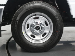 Ford Super Duty F-250 SRW XL 4WD Crew Cab 6.75' Box 2026