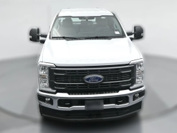 Ford Super Duty F-250 SRW XL 4WD Crew Cab 6.75' Box 2026