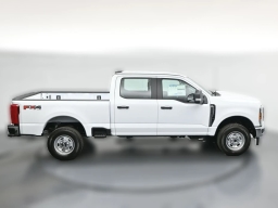 Ford Super Duty F-250 SRW XL 4WD Crew Cab 6.75' Box 2026