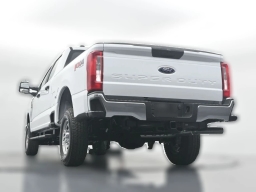 Ford Super Duty F-250 SRW XL 4WD Crew Cab 6.75' Box 2026