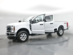 Ford Super Duty F-250 SRW XL 4WD Crew Cab 6.75' Box 2026