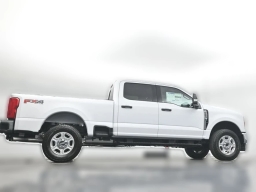 Ford Super Duty F-250 SRW XL 4WD Crew Cab 6.75' Box 2026