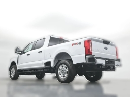 Ford Super Duty F-250 SRW XL 4WD Crew Cab 6.75' Box 2026