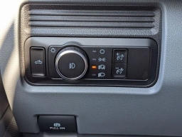 Ford Super Duty F-250 SRW XL 4WD Crew Cab 8' Box 2026