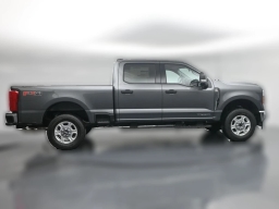 Ford Super Duty F-250 SRW XLT 4WD Crew Cab 6.75' Box 2026