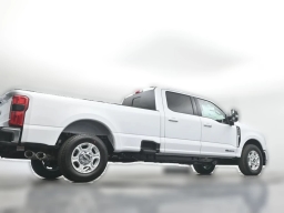 Ford Super Duty F-250 SRW XLT 2WD Crew Cab 8' Box 2026