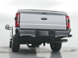 Ford Super Duty F-250 SRW XLT 2WD Crew Cab 8' Box 2026