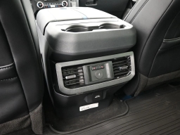 Ford Super Duty F-250 SRW Platinum 4WD Crew Cab 6.75' Box 2026