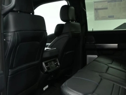 Ford Super Duty F-250 SRW Platinum 4WD Crew Cab 6.75' Box 2026