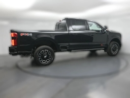 Ford Super Duty F-250 SRW Platinum 4WD Crew Cab 6.75' Box 2026