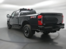 Ford Super Duty F-250 SRW Platinum 4WD Crew Cab 6.75' Box 2026