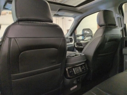 Ford Super Duty F-250 SRW XLT 4WD Crew Cab 6.75' Box 2026