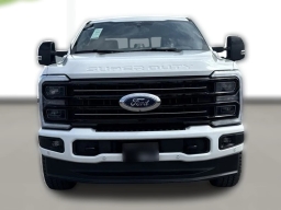 Ford Super Duty F-250 SRW Platinum 4WD Crew Cab 6.75' Box 2025