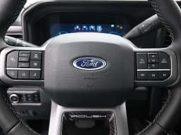 Ford Super Duty F-250 SRW LARIAT 4WD Crew Cab 6.75' Box 2026