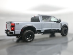Ford Super Duty F-250 SRW LARIAT 4WD Crew Cab 6.75' Box 2026