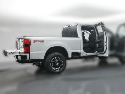 Ford Super Duty F-250 SRW Platinum 4WD Crew Cab 6.75' Box 2026