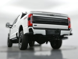 Ford Super Duty F-250 SRW Platinum 4WD Crew Cab 6.75' Box 2026