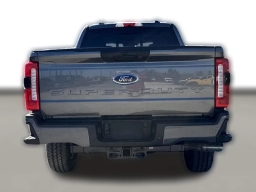 Ford Super Duty F-250 SRW XL 4WD Crew Cab 6.75' Box 2025