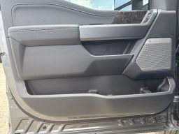 Ford Super Duty F-250 SRW LARIAT 4WD Crew Cab 6.75' Box 2025