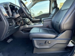 Ford Super Duty F-250 SRW LARIAT 4WD Crew Cab 6.75' Box 2025