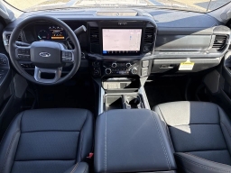 Ford Super Duty F-250 SRW LARIAT 4WD Crew Cab 6.75' Box 2025