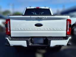 Ford Super Duty F-250 SRW LARIAT 4WD Crew Cab 6.75' Box 2026