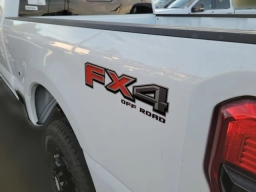 Ford Super Duty F-250 SRW XL 4WD Crew Cab 6.75' Box 2026