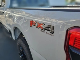 Ford Super Duty F-250 SRW XL 4WD Crew Cab 6.75' Box 2026