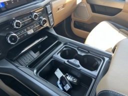 Ford Super Duty F-250 SRW LARIAT 4WD Crew Cab 6.75' Box 2026