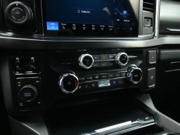 Ford Super Duty F-250 SRW LARIAT 4WD Crew Cab 6.75' Box 2026