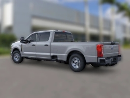 Ford Super Duty F-350 SRW XL 2WD Crew Cab 8' Box 2026