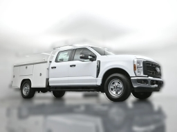 Ford Super Duty F-350 SRW XL 2WD Crew Cab 8' Box 2026