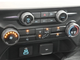 Ford Super Duty F-350 SRW XL 2WD Crew Cab 8' Box 2026