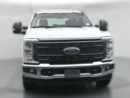 Ford Super Duty F-350 SRW XL 2WD Crew Cab 8' Box 2026