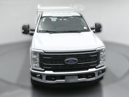 Ford Super Duty F-350 SRW XL 2WD Crew Cab 8' Box 2026