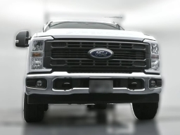 Ford Super Duty F-350 SRW XL 2WD Crew Cab 8' Box 2026