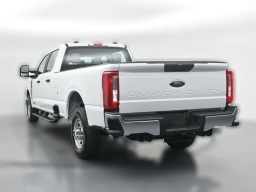 Ford Super Duty F-350 SRW XL 2WD Crew Cab 8' Box 2026