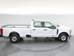 Ford Super Duty F-350 SRW XL 2WD Crew Cab 8' Box 2026