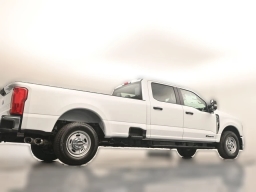 Ford Super Duty F-350 SRW XL 2WD Crew Cab 8' Box 2026