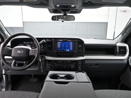 Ford Super Duty F-350 SRW XL 4WD Crew Cab 8' Box 2026