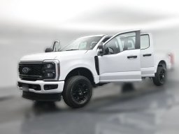 Ford Super Duty F-350 SRW XL 4WD Crew Cab 8' Box 2026